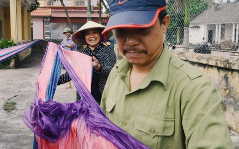 Dân làng dệt lụa Nha Xá nói về vụ bê bối "lụa Tàu" của Hoàng Khải: “Mấy chục năm nay, chúng tôi chỉ bán rất ít sản phẩm cho Khải Silk”