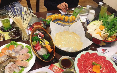 Lẩu giấy, lẩu tim kê, lẩu hoa quả... bạn đã thử hết những món lẩu lạ miệng này chưa?