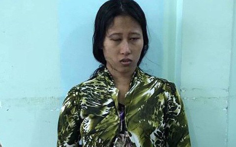 Khởi tố vụ án người mẹ lấy gối đè lên mặt khiến 2 con tử vong