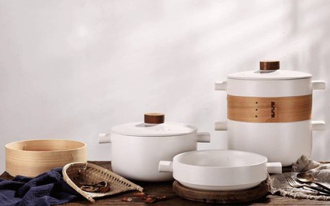 Hấp, luộc, chiên, xào: Tất tật các phương pháp nấu nướng có thể thực hiện trong chiếc nồi gốm đang khiến chị em điên đảo