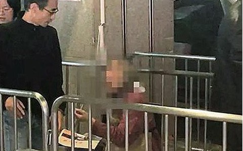 Cụ bà 79 tuổi đi ăn xin mỗi ngày, ai ngờ lại sở hữu khối tài sản kếch xù nhiều người mơ cũng không được