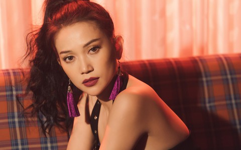 Đau khổ tận cùng vì tình cũ phụ bạc, Sĩ Thanh vẫn xinh đẹp hút hồn 