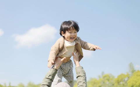 Trẻ em sở hữu những đặc điểm này vô cùng thông minh, lanh lợi, ngay từ nhỏ đã tỏ ra tài giỏi xuất chúng, lớn lên giàu có thành công