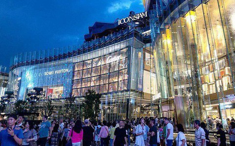 Trai xinh gái đẹp check-in Iconsiam - trung tâm thương mại lớn khủng khiếp và là niềm tự hào mới của Thái Lan