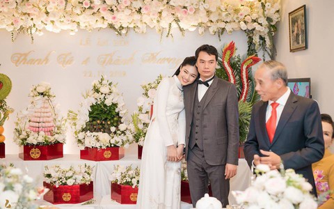 Lộ thiệp cưới của Á hậu Thanh Tú và ông xã doanh nhân hơn 16 tuổi