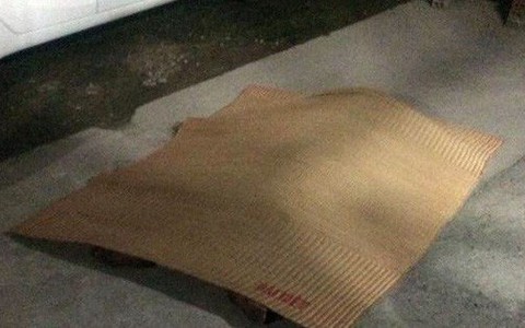 Hà Nội: Rơi từ tầng 5 xuống đất giữa đêm, nam thanh niên tử vong tại chỗ