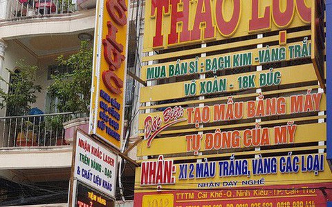 Vụ đổi 100 USD bị phạt 90 triệu: Chủ tiệm vàng được trả lại 70 triệu và 20 viên kim cương