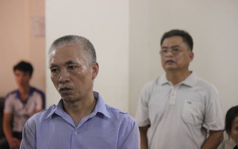 Hà Nội: Tù chung thân cho kẻ trộm điện thoại xong đi qua lán trại đánh tử vong hàng xóm rồi đốt phi tang