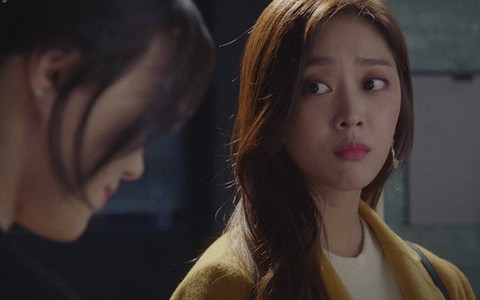 Em dâu vừa mua được xe ô tô liền huyênh hoang, chị dâu nói đúng một câu khiến cô nàng vừa tức vừa ngại