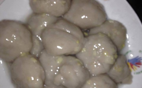 Tin được không người ơi, tưởng là đống bột nát, ai ngờ là bánh trôi thất bại của "gái đảm"