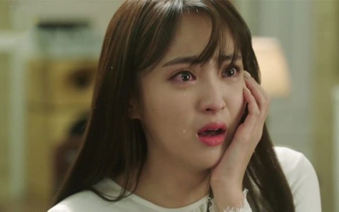 Lỡ mắng bạn trai là đồ ăn bám, nhận về 2 cái tát và sự hối hận nhưng cộng đồng mạng đều vote chia tay