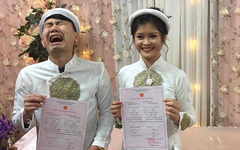 Ngoài đám cưới của rapper Tiến Đạt, còn một đám khác cũng hút spotlight MXH hôm nay, đặc biệt là chú rể