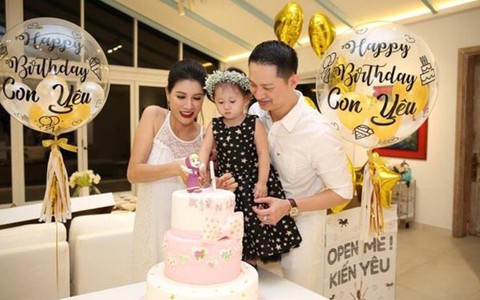 Trang Trần, Hari Won, Kha Ly đón Tết cùng gia đình chồng như thế nào?