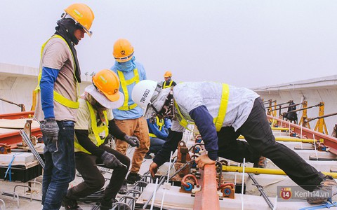 Chùm ảnh: Hơn 2,5km đường ray tàu trên cao tuyến Metro Bến Thành - Suối Tiên ở Sài Gòn đã hoàn thành