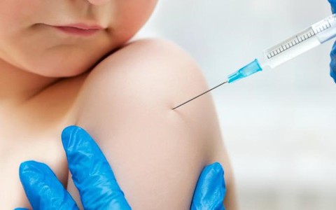 Mẹ “anti-vacxin”, kiên quyết không cho con tiêm nhưng nào ngờ con đã lén lút đi tiêm từ khi nào
