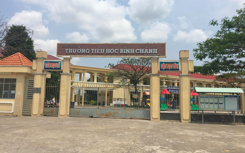 Vụ giáo viên quỳ xin lỗi phụ huynh: “Cùng hành vi quỳ đó, dường như chúng ta đang quên học sinh còn chịu sang chấn tâm lý nhiều hơn”