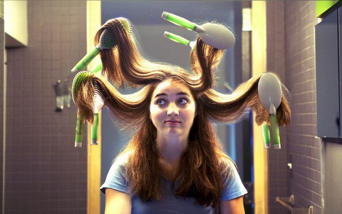 6 việc chúng ta làm mỗi ngày nhưng vô tình lại phá hoại mái tóc đến tệ hại
