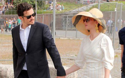 Từ sau khi tái hợp, Katy Perry và Orlando Bloom càng thoải mái thân mật tình tứ giữa chốn đông người