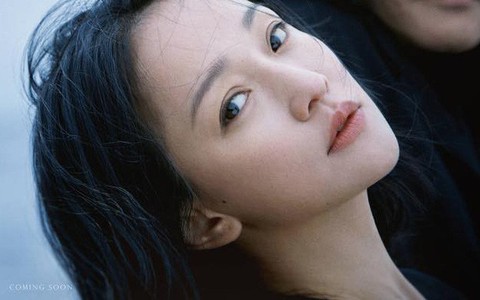 44 tuổi, Châu Tấn vẫn khoe nét thanh xuân đốn tim fan thế này