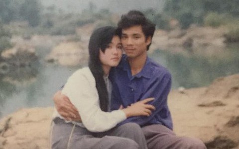 Dân mạng rủ nhau khoe ảnh bố mẹ thuở mới chớm hẹn hò cực "chất" và dễ thương
