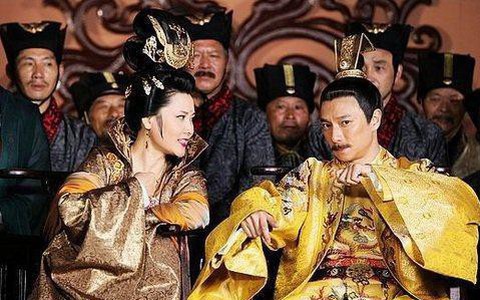 Hoàng hậu keo kiệt và tham lam nhất lịch sử Trung Hoa: Thà đưa con trai cho người khác bán chứ không thưởng tiền tướng sĩ, cuối đời chết với 2 bàn tay trắng