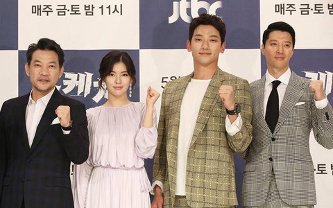 Họp báo 'Sketch': Lee Sun Bin mờ nhạt, 'bố một con' Bi Rain - Lee Dong Gun đẹp cuốn hút đốn tim fan