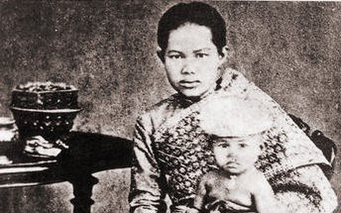 Số phận đoản mệnh của Hoàng hậu Thái Lan: Vẫy vùng trong nước đến chết đuối chỉ vì thân thể cao quý không ai được chạm vào