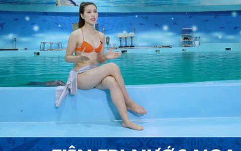 Video: MC kênh truyền hình Việt mặc bikini dẫn World Cup bị chỉ trích dữ dội