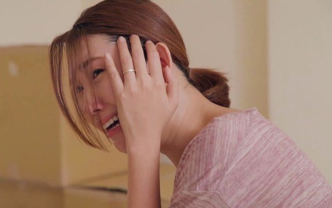 Cô gái ấm ức vì anh trai bênh chị dâu tát mình sấp mặt, nghe xong dân tình nói: Láo thế tát là đúng!