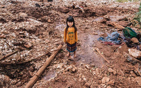 Trận lũ đau thương ở Hà Giang trong vòng 10 năm qua: "Giờ đâu còn nhà nữa, mất hết, lũ cuốn trôi hết rồi..."