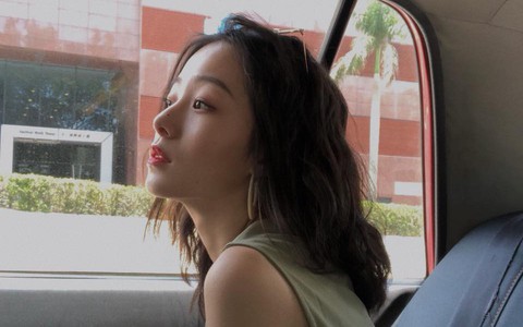 Dỗi người yêu không ra rửa bát cùng, cô gái mang bát nhà chàng trai ra đập rồi bỏ về đòi phá thai, chia tay