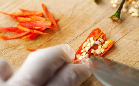 Sơ cứu khi bị bỏng ớt, hạn chế tối đa cảm giác bỏng rát và đau đớn bằng cách nào?