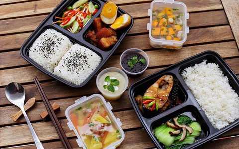 5 tiệm cơm online chất lượng cho dân văn phòng không cần ra đường vẫn được ăn ngon suốt tuần Hà Nội nóng 40 độ