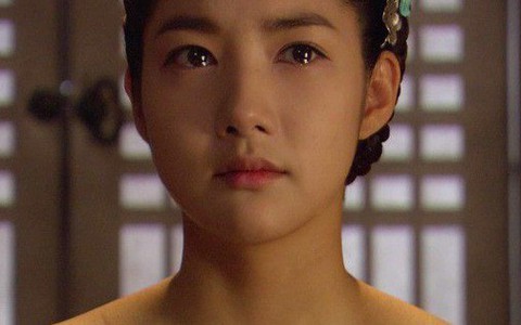 Sự thật khó ngờ đằng sau cảnh "nhạy cảm" giữa Song Seung Hun và Park Min Young đang gây sốt