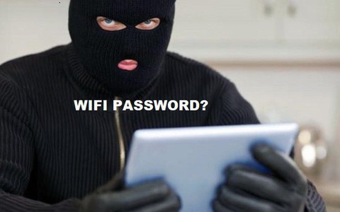 Mỹ: Đã lẻn vào ăn trộm còn đánh thức chủ nhà hỏi pass Wifi