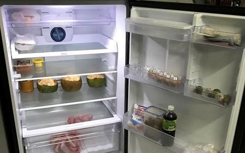 Nàng dâu bực mình vì sống chung với bố chồng ''có tính ăn cắp vặt, húp trộm sữa của cháu'', ngờ đâu chị em mắng xối xả 