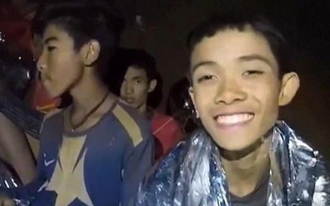 Giải cứu đội bóng Thái: Các cầu thủ nhí cho rằng có một lối thoát khác ở rất gần nơi cả đội mắc kẹt