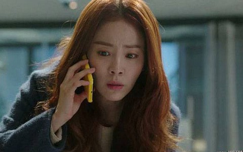 Trời nóng hơn 40 độ C, mẹ chồng vẫn "gằn giọng" bắt con dâu đội nắng về nhà bởi lý do hết sức kỳ dị