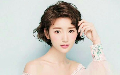 Phụ nữ sở hữu 6 đặc điểm này trên người thì xác định cả đời giàu sang phú quý, chồng nào tu 9 kiếp mới cưới được