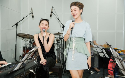 Tóc Tiên chơi lớn, làm mới hit "Có ai thương em như anh" cho thí sinh thi Chung kết The Voice