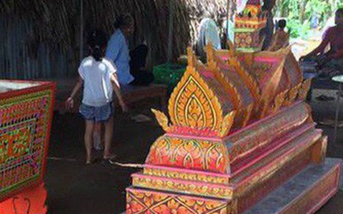 Người mẹ trẻ tử vong chưa rõ nguyên nhân, bỏ lại 3 con nhỏ