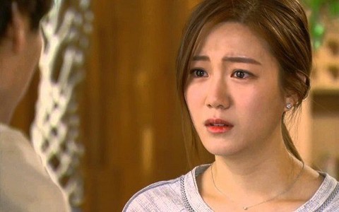 Chỉ vì cái váy mới mà chồng dứt khoát đòi ly hôn, nửa đêm vợ mới biết nguyên nhân thật sự đằng sau 
