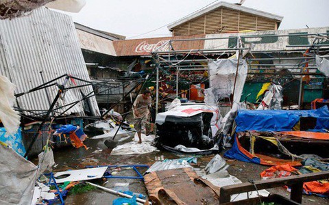 Cảnh tượng "như ngày tận thế" của siêu bão Mangkhut khi càn quét qua Philippines