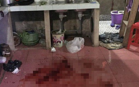 Thanh niên khai nguyên nhân cầm kéo đâm chết vợ 17 tuổi ngay trước bữa cơm vì bị... cằn nhằn
