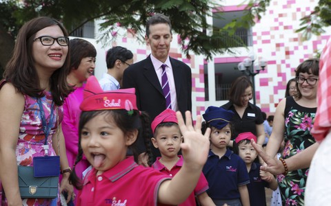 Buổi lễ khai giảng đẳng cấp, ngập sắc hồng của TH School - ngôi trường quốc tế hiện đại nhất thủ đô Hà Nội