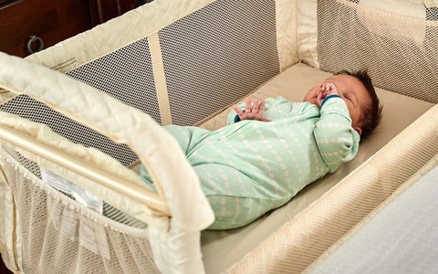Muốn trẻ tự lập sớm, hãy chọn loại nôi được các chuyên gia đánh giá cao