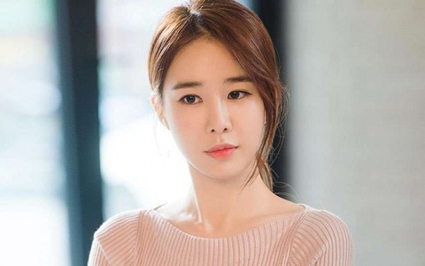 Con mới 4 tháng vợ đã dính "tập 2", hàng xóm ai cũng mỉa mai thì cô bật lại khiến họ im re
