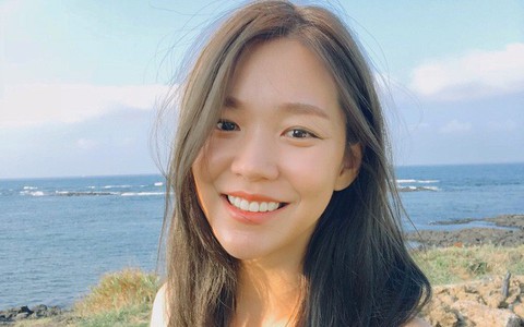 Đừng đổ lỗi cho việc uốn nhuộm khiến mái tóc hư tổn bởi nguyên nhân dễ đến từ điều bạn ít ngờ tới này