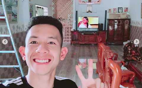 Nghỉ xả hơi ăn Tết, dàn hot boy đội tuyển Việt Nam thi nhau khoe nhà mới, đi chơi cùng bạn gái