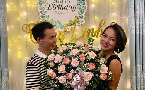 Hậu ly hôn, ca sĩ Thái Thùy Linh rạng rỡ trong tiệc sinh nhật tuổi 38